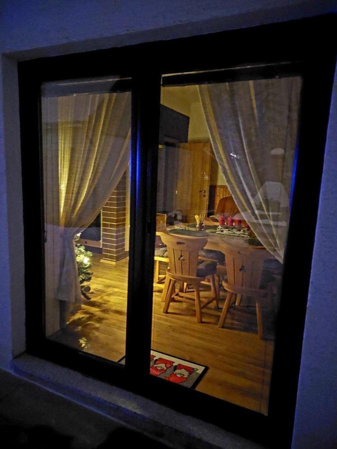 Zimski San Ravna Gora Esterno foto